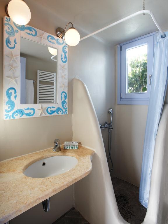 Gt Luxury Suites Ornos  Buitenkant foto